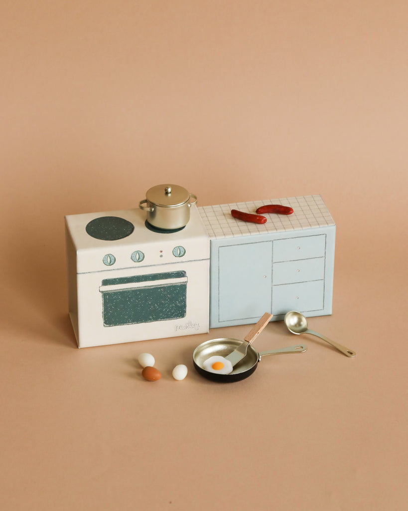 Miniature dollhouse kitchen set