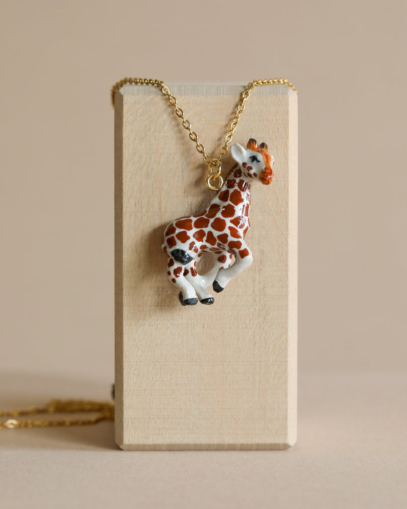 giraffe necklace