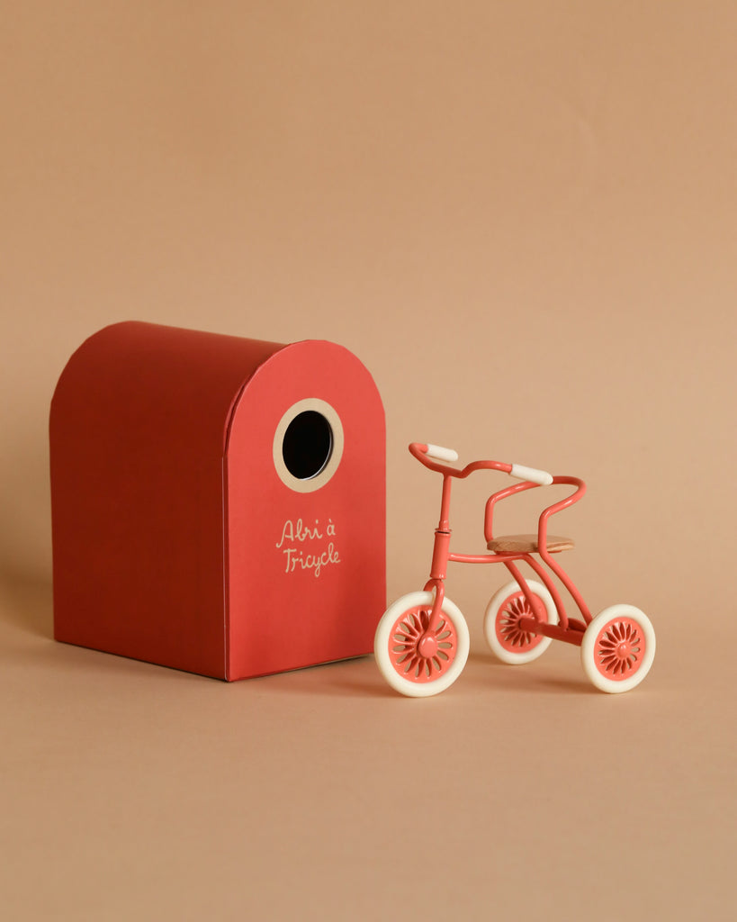 Miniature tricycle for mouse doll