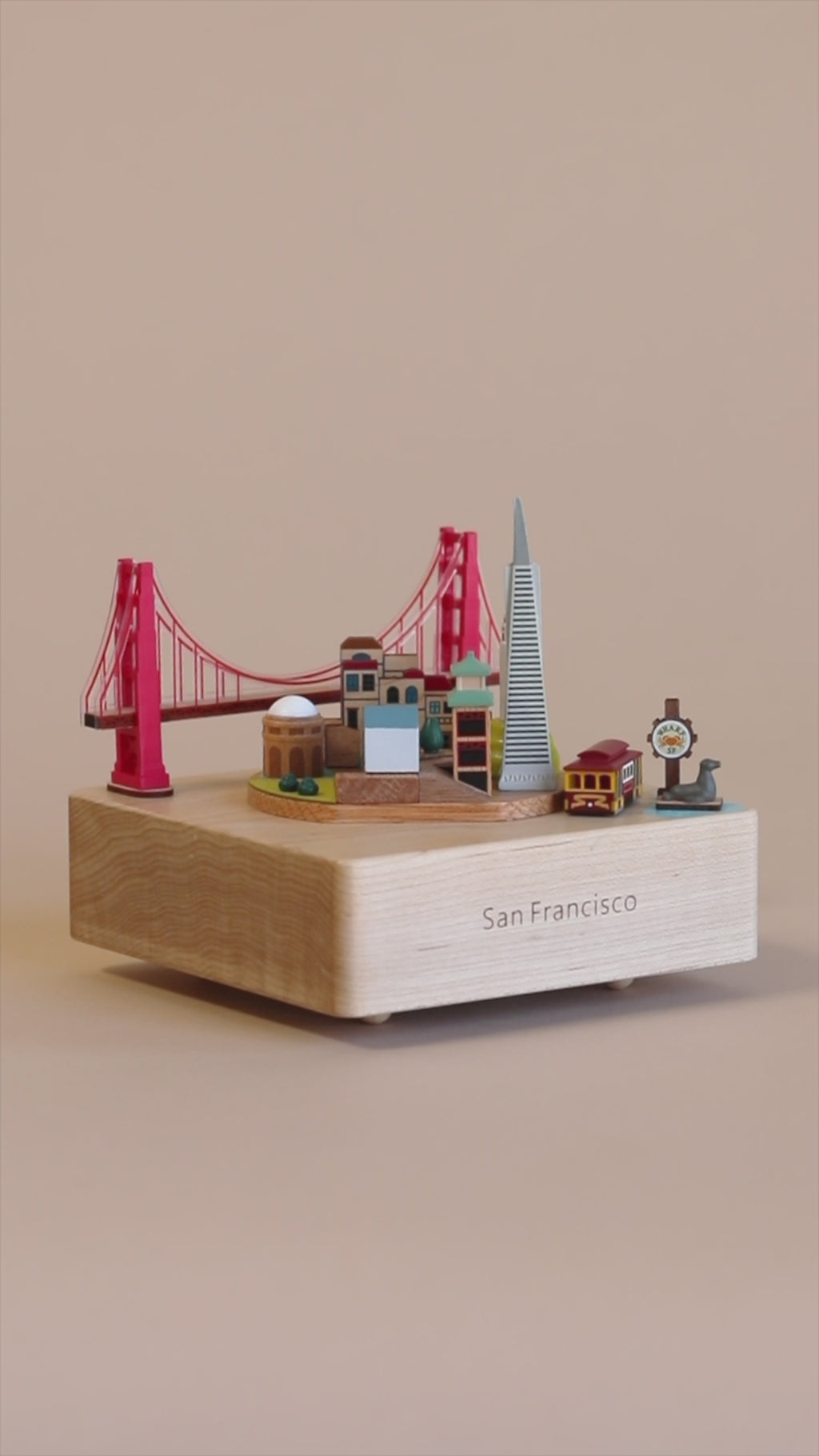 San Francisco themed music box with the Golden Bridge in the background. 