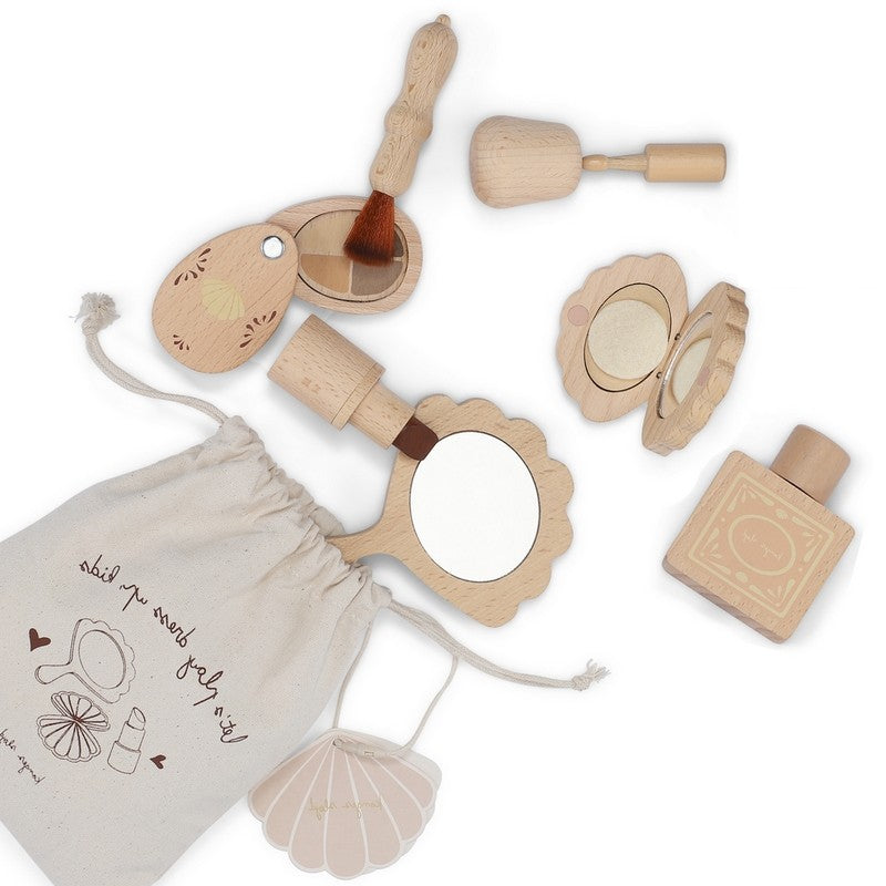 Wooden makeup toy set